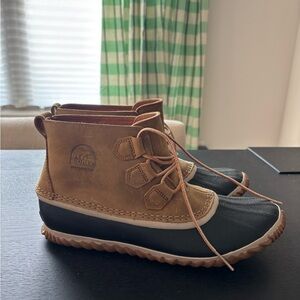 Sorel Out 'N About Ankle Duck Boots